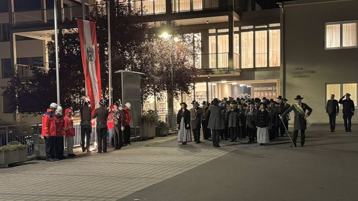 Kirchgang und Flaggenparade – 24. Oktober 2026